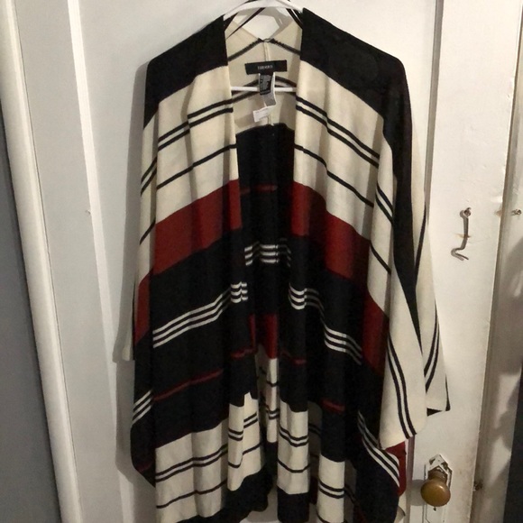 Forever 21 Sweaters - NWOT Poncho Cape Cardigan